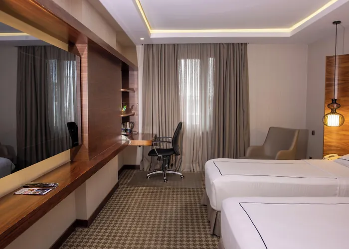 Hotel Anemon Kent 4*